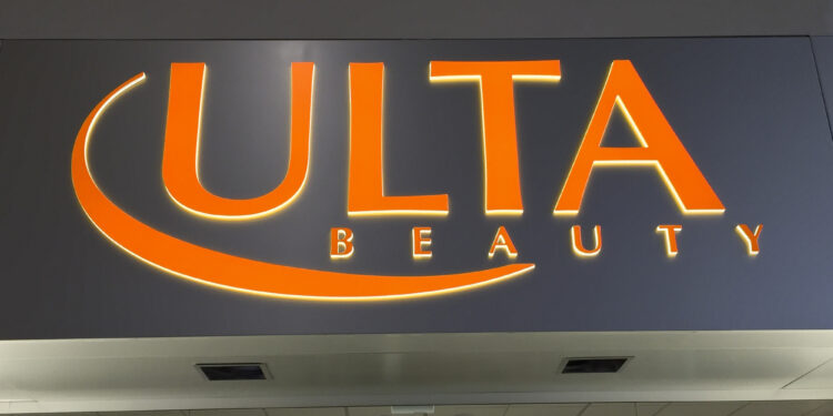 Ulta Beauty enfrenta desafíos: Aquí los resultados del último trimestre