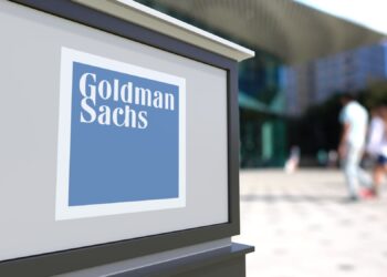 Goldman Sachs supera las expectativas en ganancias e ingresos