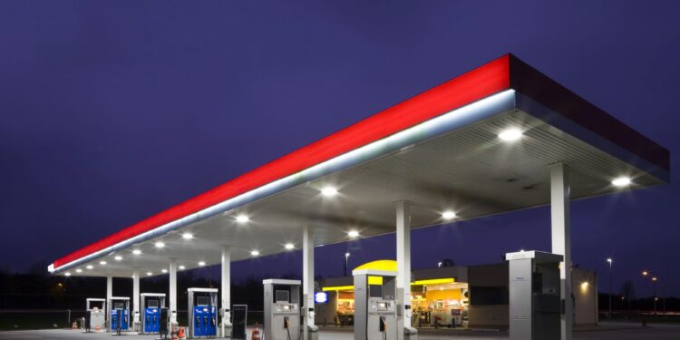 El huracán Milton afecta el suministro de gasolina en Florida