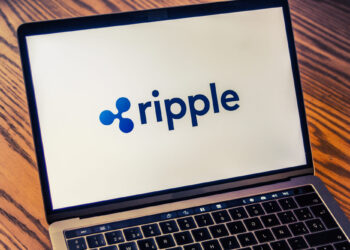 El multimillonario fundador de Ripple donó más de $11.8 millones a la campaña de Kamala