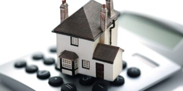 La demanda de hipotecas se detiene mientras suben las tasas de interés antes de las elecciones