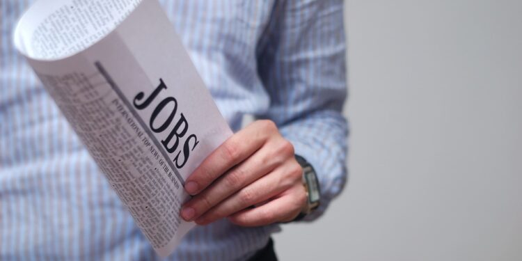 Caen inesperadamente las solicitudes de subsidio por desempleo en EE. UU.