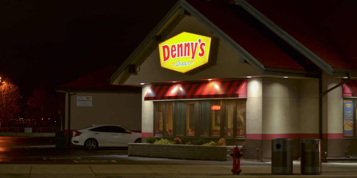 Denny’s cerrará 150 restaurantes para fines de 2025