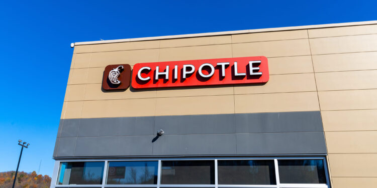 Chipotle reporta resultados mixtos en el tercer trimestre