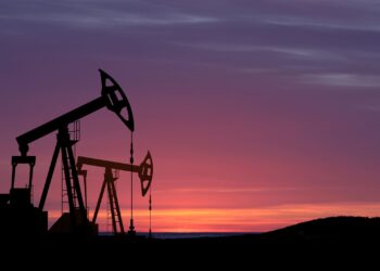 El crudo estadounidense sube tras posibles represalias israelíes contra Irán