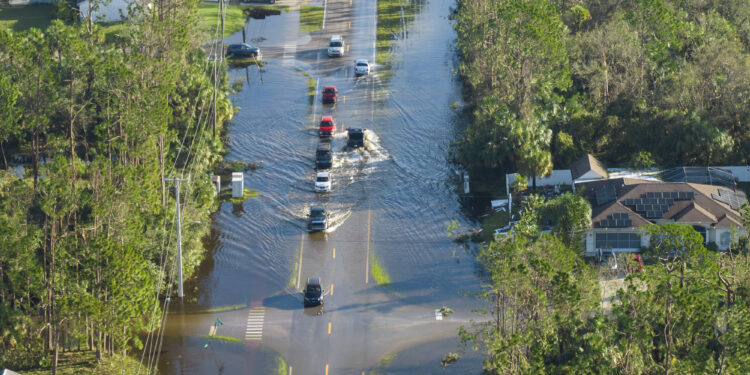 Pasos para presentar un reclamo de seguro de vivienda tras el Huracán Milton