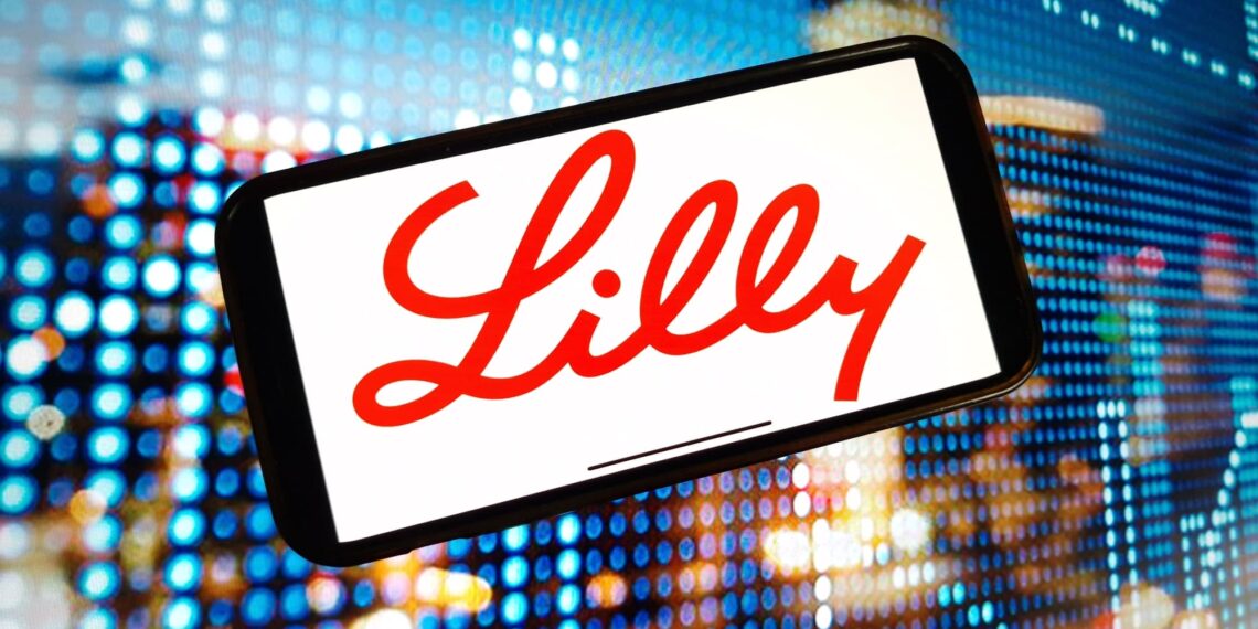 Eli Lilly reduce previsiones anuales y decepciona en el tercer trimestre tras caídas de ventas