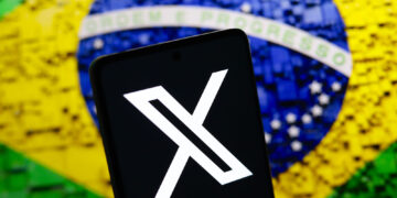 Brasil levanta prohibición de la red social X