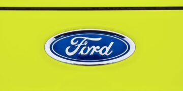 Ford recortará el 14% de sus empleos en Europa, citando grandes desafíos