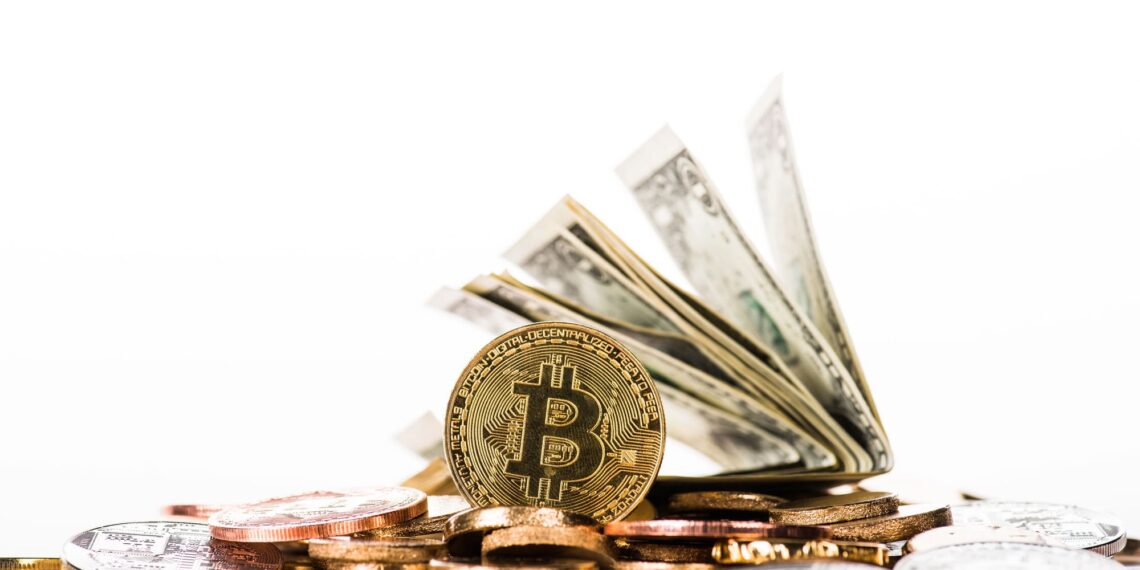 Bitcoin supera los $71,000 en medio de expectativas por elecciones presidenciales en EE.UU.