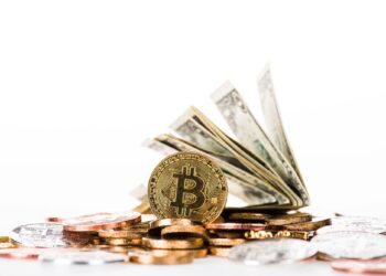 Bitcoin supera los $71,000 en medio de expectativas por elecciones presidenciales en EE.UU.