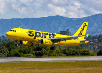 Spirit Airlines se declara en quiebra tras pérdidas millonarias y fallida fusión