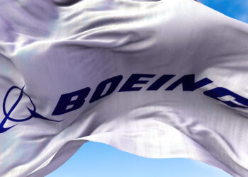 Fin de la huelga de Boeing: Trabajadores aceptan nuevo contrato con aumento salarial del 38%
