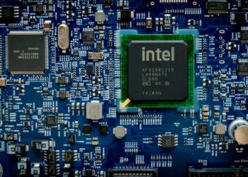 Intel y el Departamento de Comercio a punto de cerrar una subvención de $8 mil millones por Ley de CHIPS