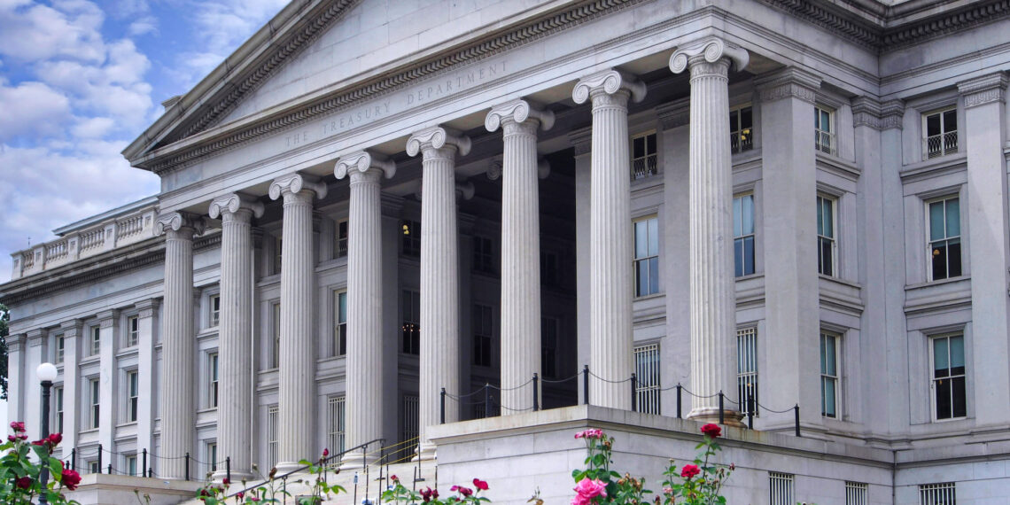 Posibles candidatos de Trump para el cargo de secretario del Tesoro tras su reelección