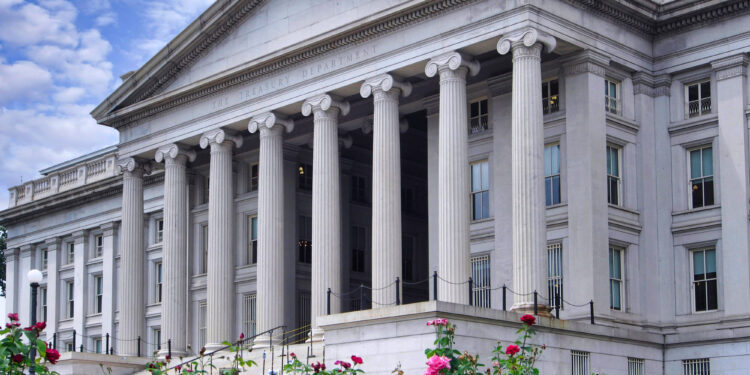 Posibles candidatos de Trump para el cargo de secretario del Tesoro tras su reelección