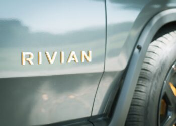 Rivian y Volkswagen sellan un acuerdo de $5,800 millones para vehículos eléctricos