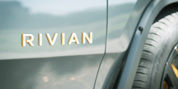 Rivian y Volkswagen sellan un acuerdo de $5,800 millones para vehículos eléctricos