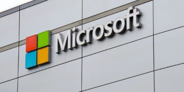 Microsoft lanza PC diseñada exclusivamente para conectar a usuarios con la nube