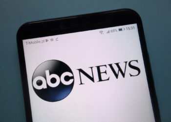 ABC News pagará $15 millones a la biblioteca de Trump para resolver demanda por difamación