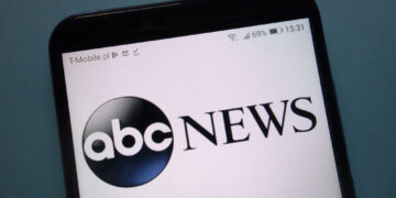ABC News pagará $15 millones a la biblioteca de Trump para resolver demanda por difamación