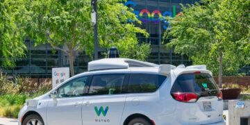 Miami recibirá en 2026 a los robotaxis Waymo
