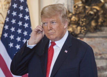 Trump promete agilizar permisos a quienes inviertan mil millones de dólares en EE. UU.