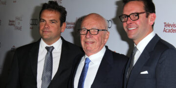 Rupert Murdoch pierde intento de entregar el control de su imperio mediático a su hijo mayor