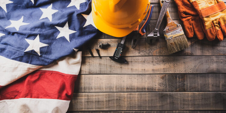 En octubre incrementan vacantes laborales mientras disminuyen contrataciones, según la FED