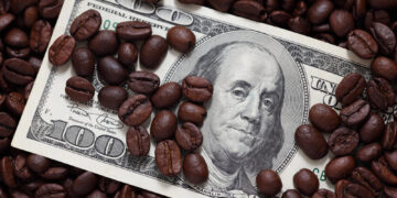 Precio del café alcanza máximos de casi 50 años: La sequía en Brasil dispara los precios