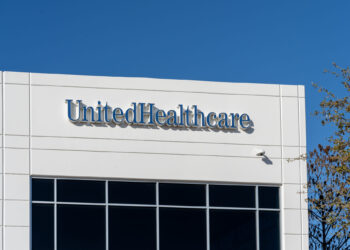 UnitedHealthcare enfrenta acusaciones por restringir tratamientos para niños con autismo