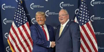 Billy Long, el inesperado nominado de Trump para liderar el IRS