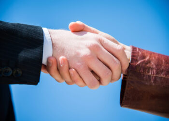Cómo negociar un aumento de salario en 2025: consejos clave para tener éxito