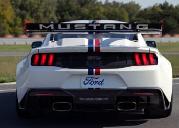 Ford presenta una edición especial de su Mustang GTD: $325,000 dólares