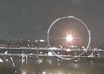 Transcripciones evidencian minutos de terror durante accidente de American Airlines