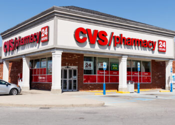 Acciones de CVS se disparan luego de ganancias récord
