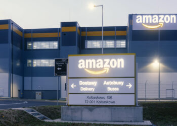 ¡Amazon entra en la guerra cuántica!: Presenta su primer chip tras el anuncio de Microsoft