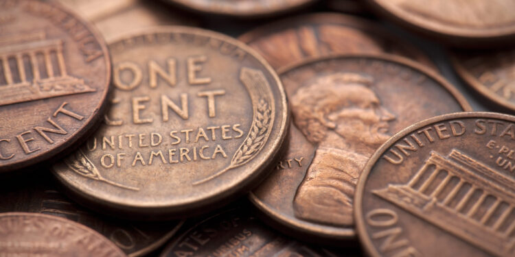 Trump pone fin a producción de centavos para reducir gastos