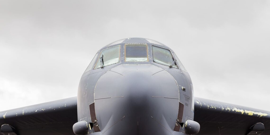 Primer envío de inmigrantes desde Estados Unidos a la Base de Guantánamo