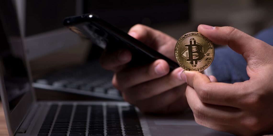 El mayor robo de criptomonedas de la historia: Piratas informáticos hurtan $1,500 millones