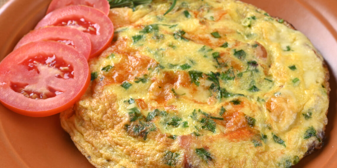 Restaurantes imponen recargo de 50 centavos por huevo