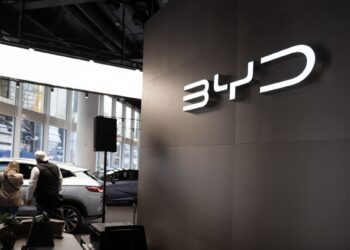 Acciones de BYD alcanzan máximo histórico y estrenan sistema de conducción asistida con IA