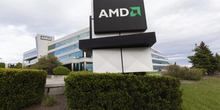 AMD supera expectativas, pero decepciona con ingresos y sus acciones se desploman