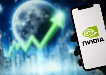 Negocio automotriz de Nvidia se dispara por la alta demanda por tecnología autónoma