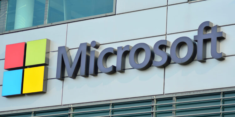 ¡Microsoft se salva en el último minuto!: Un repunte relámpago evita su peor racha en 17 años