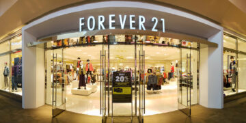 Forever 21 cerrará todas sus tiendas en Estados Unidos: ¿Temu y Shein los culpables?