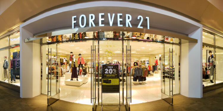 Forever 21 cerrará todas sus tiendas en Estados Unidos: ¿Temu y Shein los culpables?