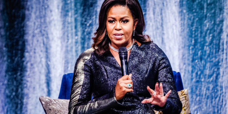 Michelle Obama y Stephen Curry lanzan negocio de bebidas: ¿De qué se trata?