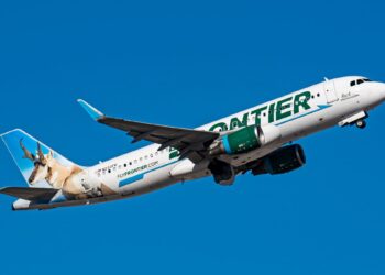 Frontier Airlines se burla de Southwest y lanza oferta de equipaje gratis