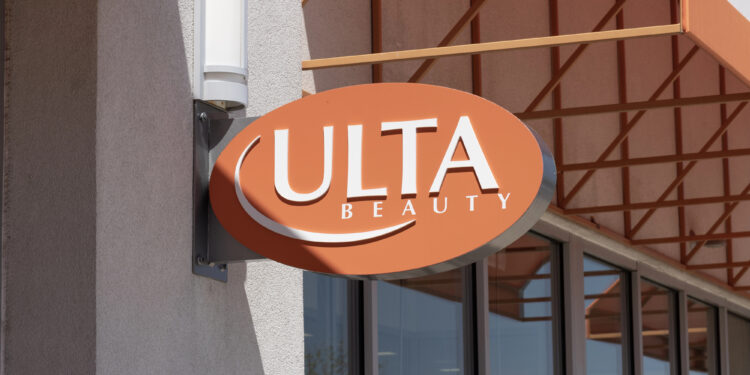 Ulta Beauty enfrenta un 2025 desafiante: Ganancias a la baja y presión competitiva